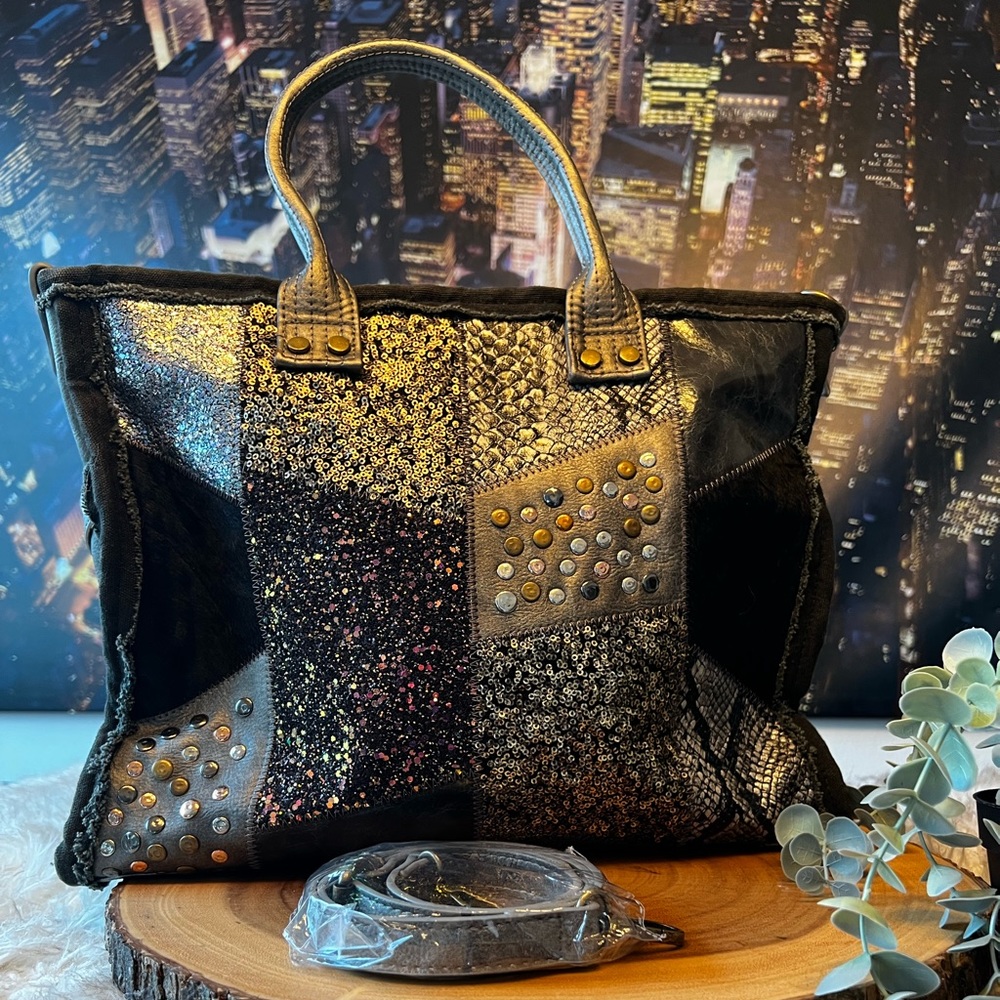 Clee bag Chic design and print.